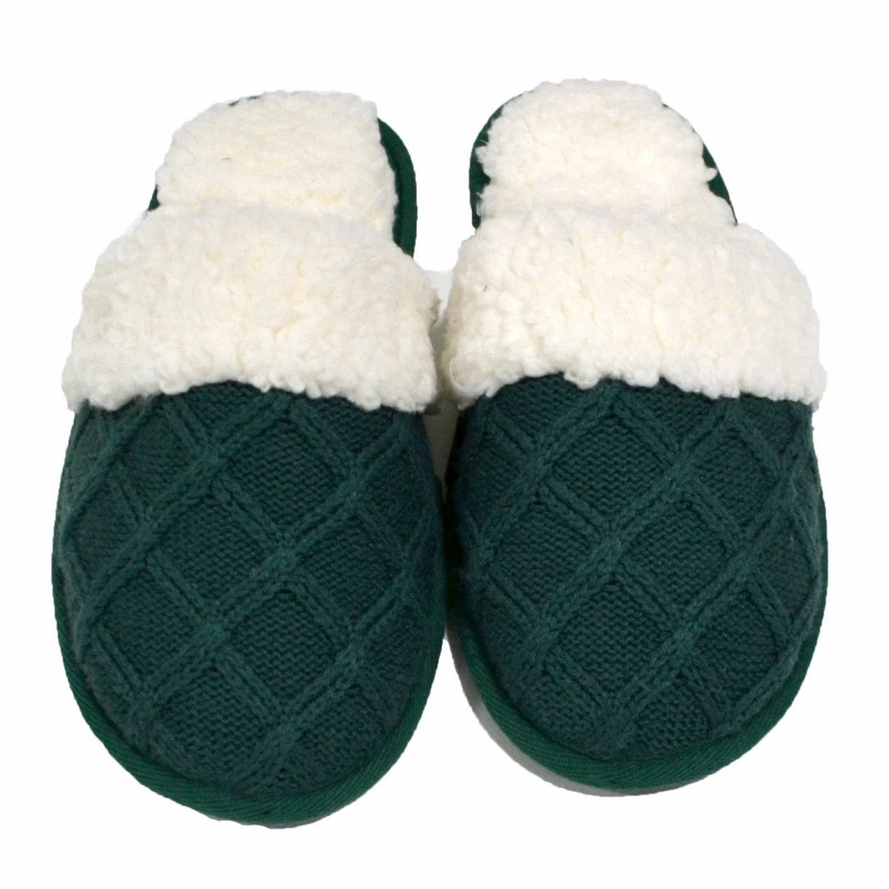 NEW Victoria’s Secret Embroidered Knit Faux Fur Cozy Green Slippers Medium 7/8